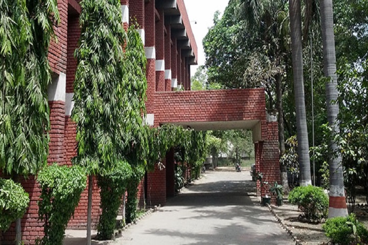 https://cache.careers360.mobi/media/colleges/social-media/media-gallery/11666/2019/2/18/Campus View Of R and D Centre For Bicycle and Sewing Machine Ludhiana_Campus-View.jpg